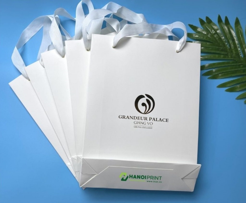 In túi giấy Grandeur Palace Giang Vo