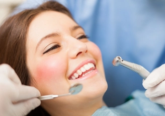 Reclaim Your Smile & Confidence with Removable Dentures at Vietnam Dental Travel